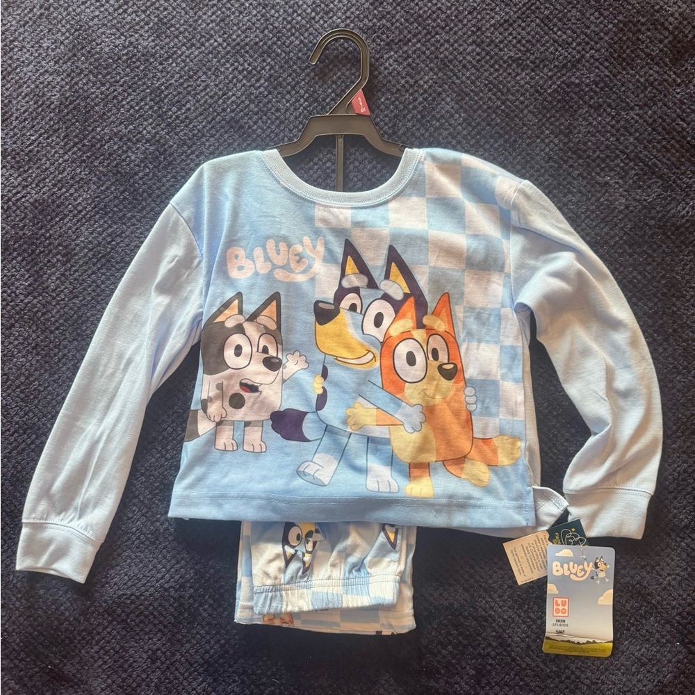 NWT Bluey Kids Pajama Set